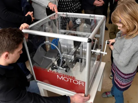 Steyr Maschine Motor