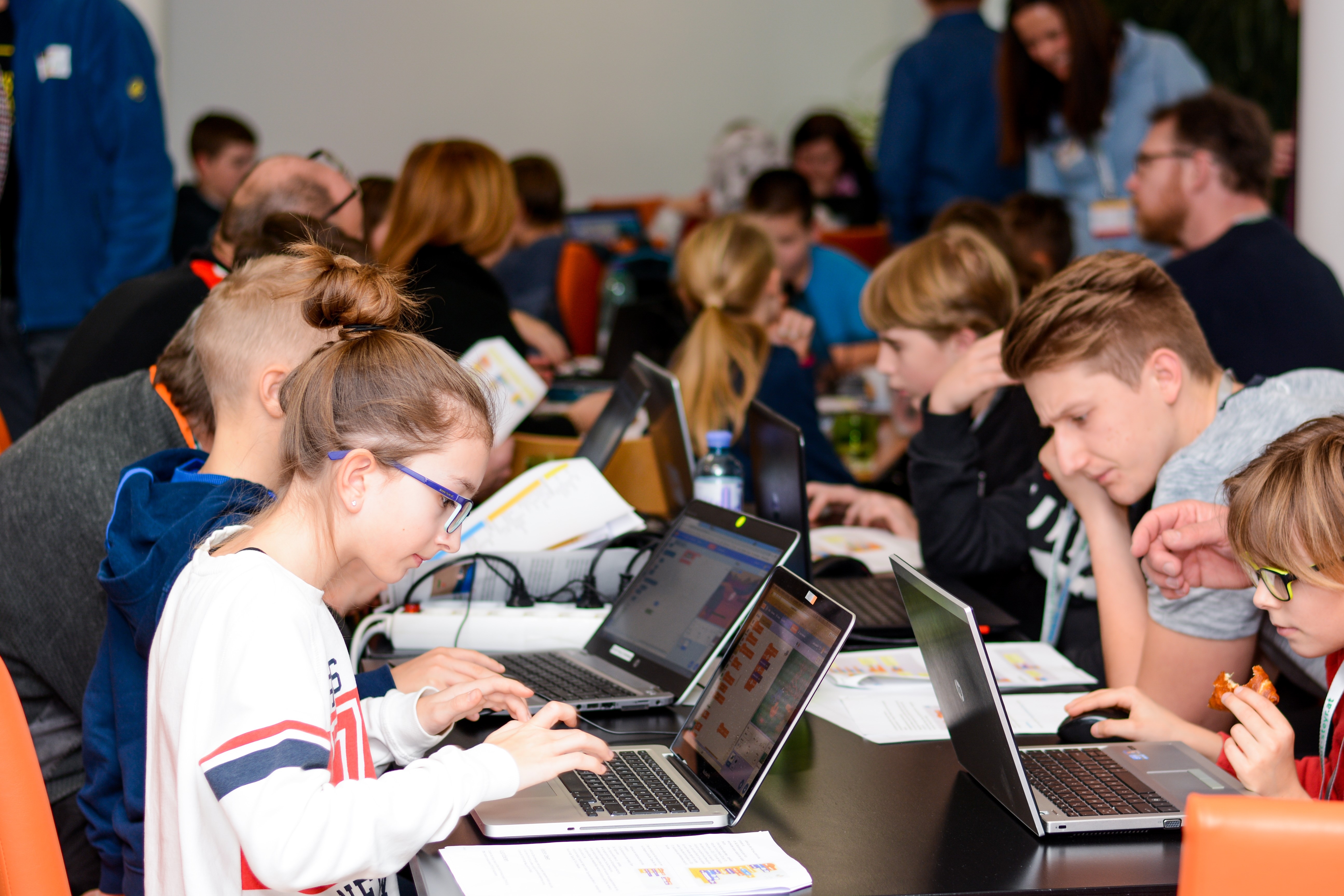 CoderDojo Steyr am 1.2.2019 im BMD Systemhaus - Bildquelle: BMD Systemhaus